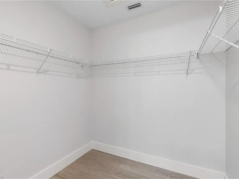 520 Augusta Blvd #B204 — Photo 14