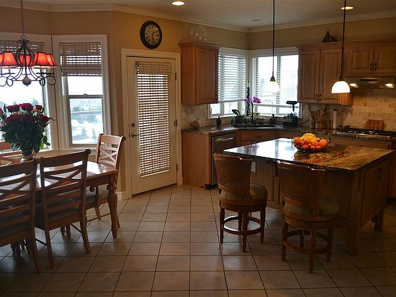 5th image of 8712 E Red Oak Dr
