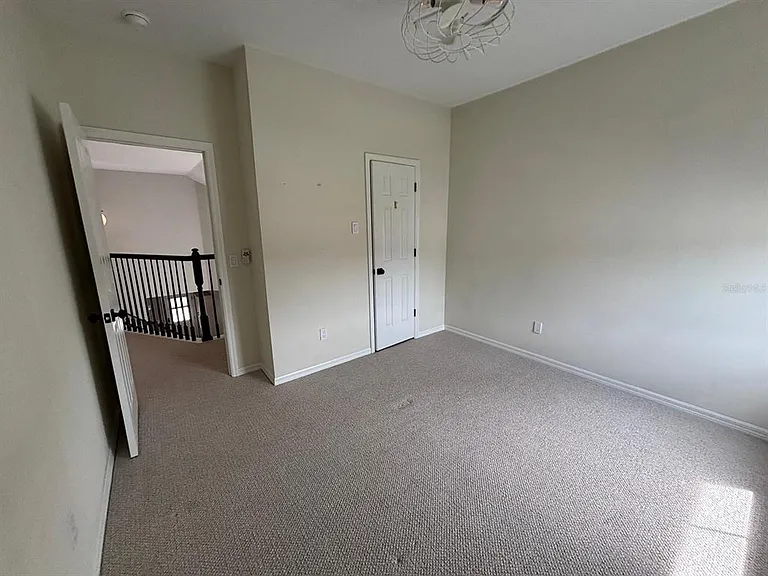 903 Yew Ct — Photo 43