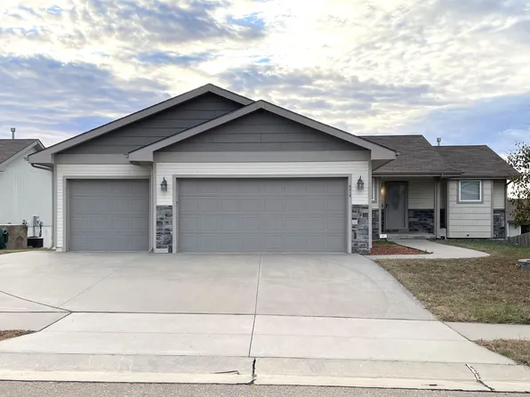 4315 SE Liveoak Dr, Topeka, KS 66609