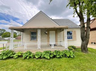 8140 Theisen St, Center Line, MI 48015