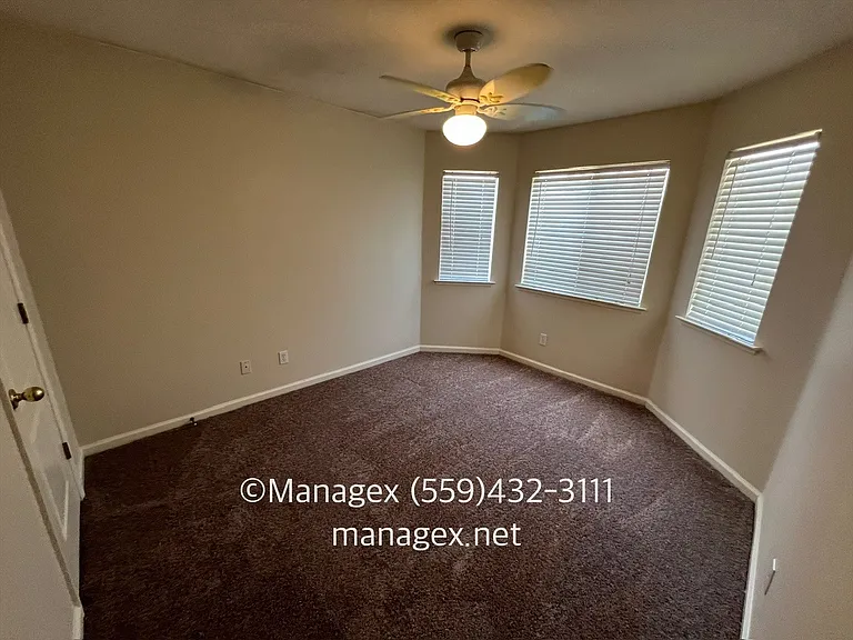 110 N Anderson Ave — Photo 14