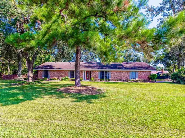 4616 Poe Rd, Orange, TX 77630