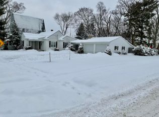 4432 Pinehurst Ave SW, Wyoming, MI 49548