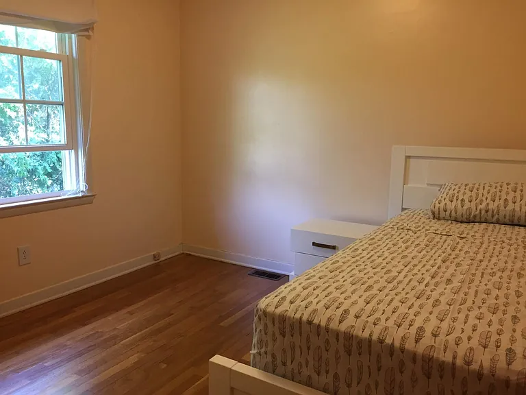 2250 N Triphammer Rd #T7D — Photo 23