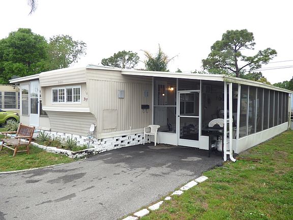 3rd image of 2882 Gulf To Bay Blvd Lot 108