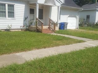 304 W Waddell St, Selma, NC 27576