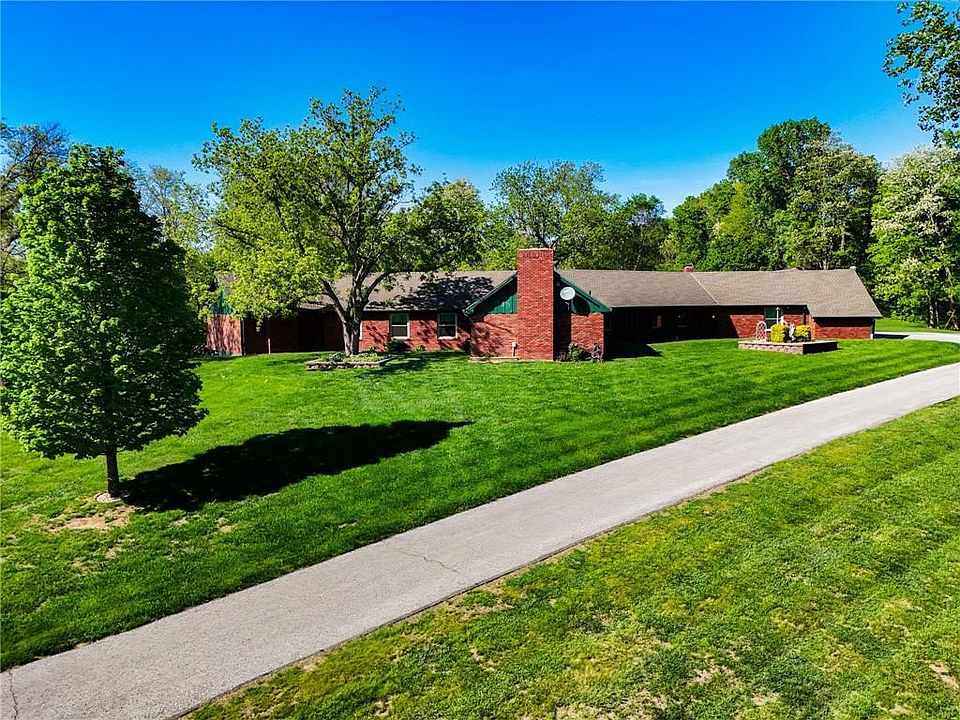 1st image of 501 SE Mount Zion Rd
