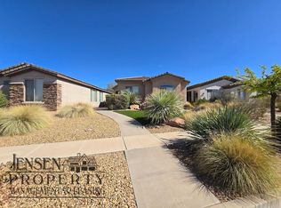 3731 E Crimson Fairway Dr, Washington, UT 84780