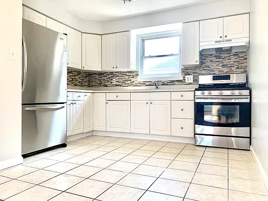 Rented by Compass | media 2