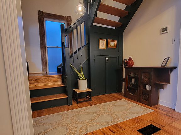 4th image of 530 Galapago St