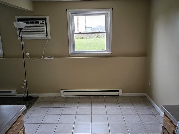 4th image of 6556 Lincoln Ave #D