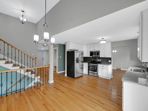 5th image of 14058 Putney Pl