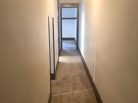 3rd image of 914-918 W 9th St E