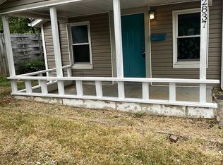 2837 W Olive St, Springfield, MO 65802