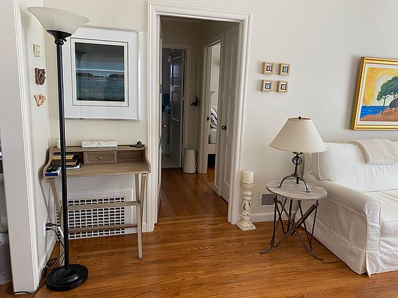 4th image of 1110 Laguna Ave #2