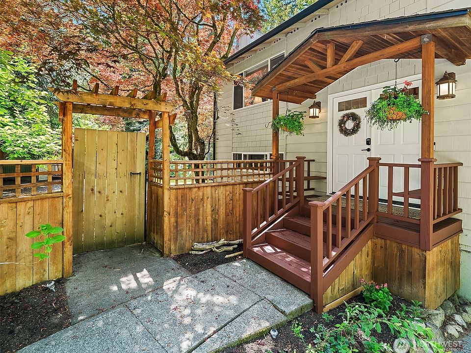 1st image of 8760 SW 190th Street