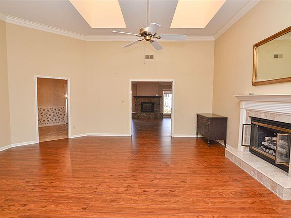 5th image of 8687 Beckenham Dr