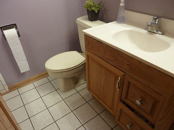 5th image of 2453 N Ashland Ave #2-FLAT