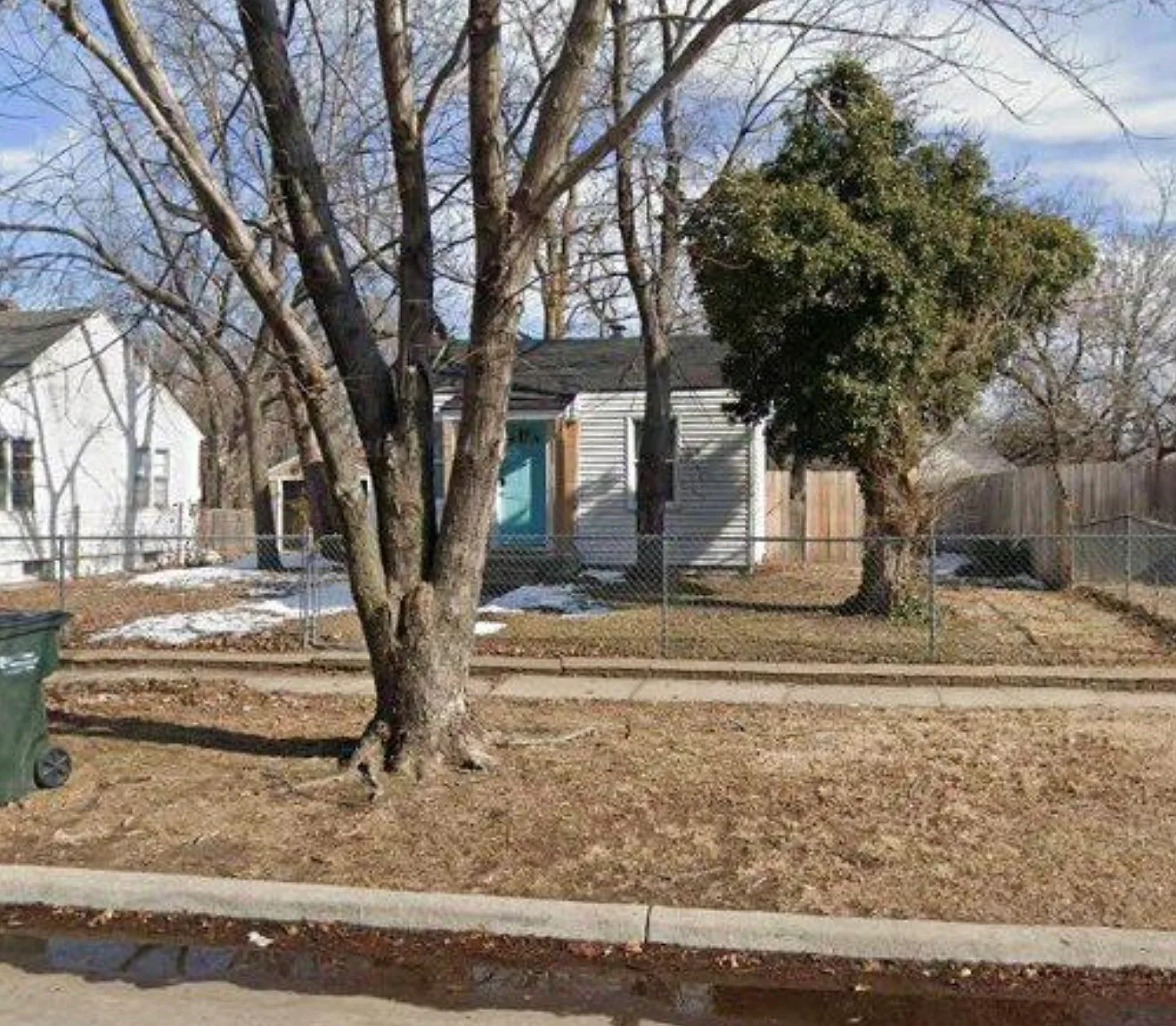 1 bed, 400 sqft, $750 — Photo 1