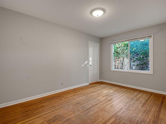 2nd image of 1175 Osborn Ave