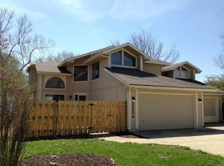2823 Chatelain Ct, Independence, MO 64057