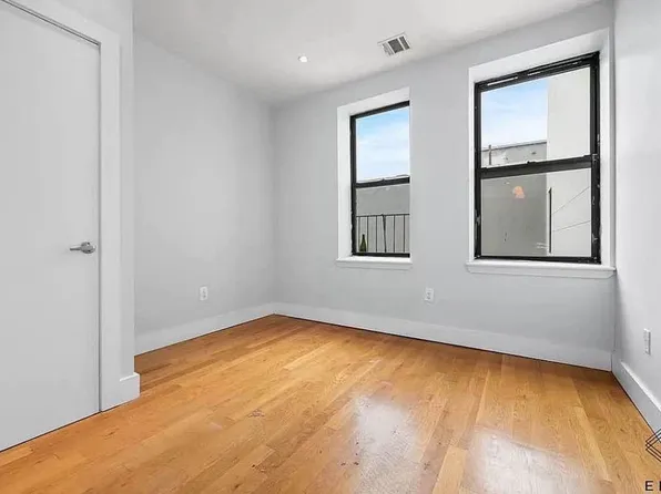 921 Broadway image 8 of 11