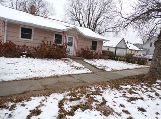 716 9th St, Brookings, SD 57006