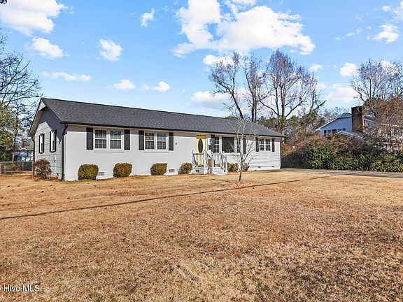2nd image of 3002 Northwoods Drive