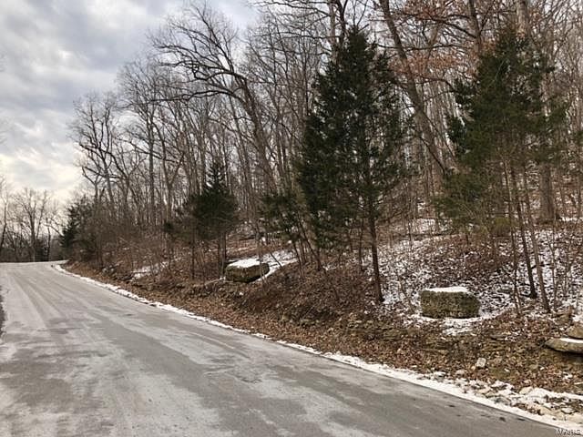 1st image of 3465 Bluffs Dr
