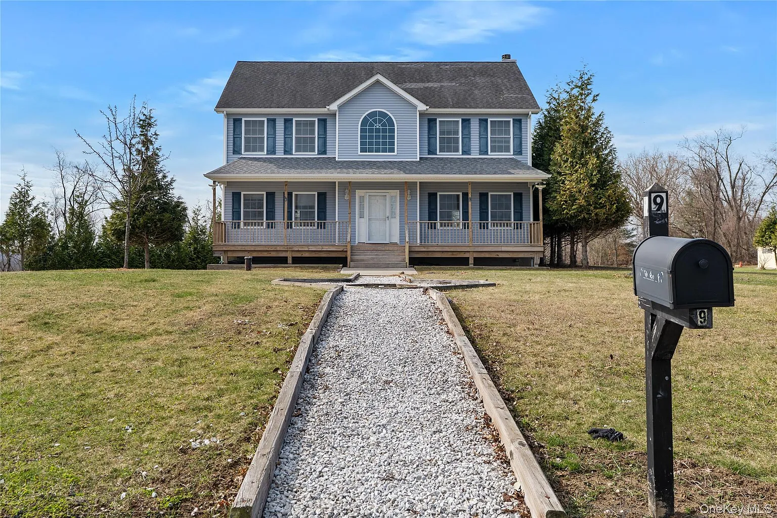 9 Ralph Brach Drive photo 1