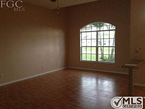 3rd image of 1317 SW 25th St