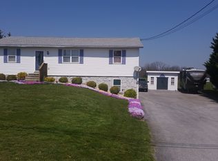 4389 Buchanan Trl W, Greencastle, PA 17225