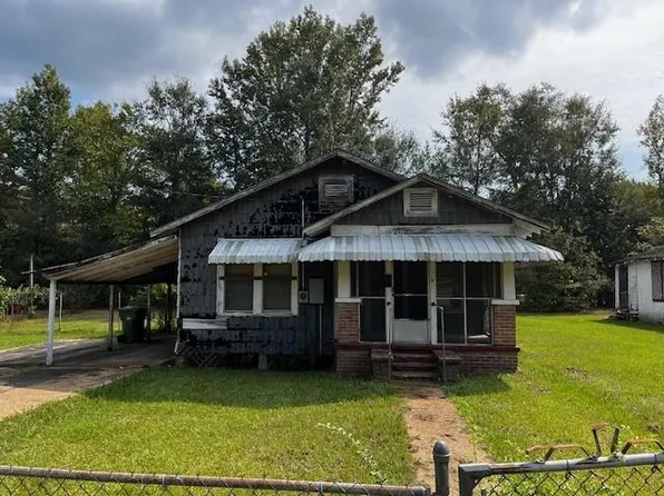 1202 College St, Bogalusa, LA 70427
