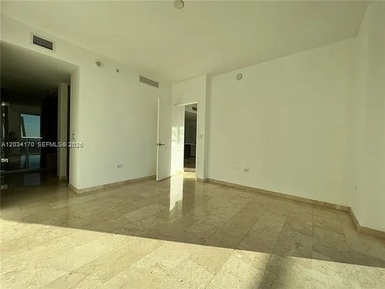 68 SE 6th St #3308 — Photo 13