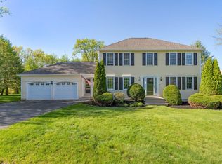 15 Comstock Dr, Shrewsbury, MA 01545