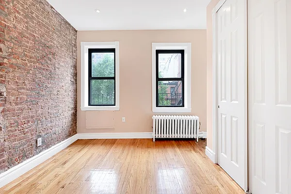 Rented by Cooper & Cooper Real Estate | media 9