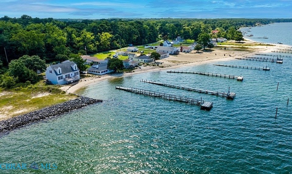 1st image of 157 Sandy Beach Rd