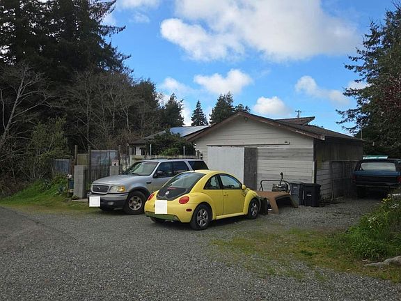 2nd image of 4092 Excelsior Rd