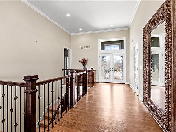5th image of 10008 N Revere Ct