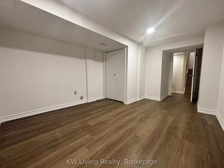 28 Pergola Rd #BASEMENT — Photo 5