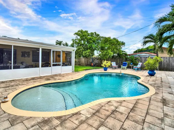 18690 Belview Dr, Cutler Bay, FL 33157