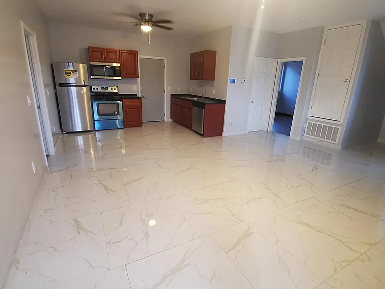 744 E Atlanta Ave #B — Photo 1