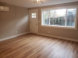 5436 21st Ave SW #B, Seattle, WA 98106