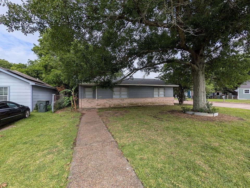 1st image of 5251 Procter St