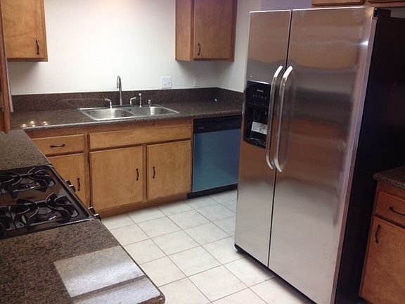 3rd image of 1745 Los Feliz Dr APT 4