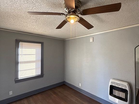 5th image of 723 Roanoke Ave