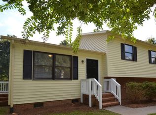 5970 Robinhood Rd, Pfafftown, NC 27040