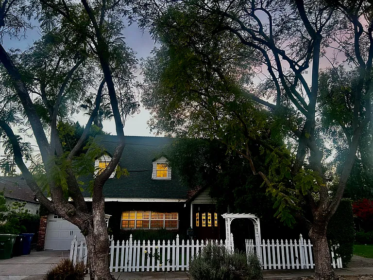 4309 Gentry Ave — Photo 42