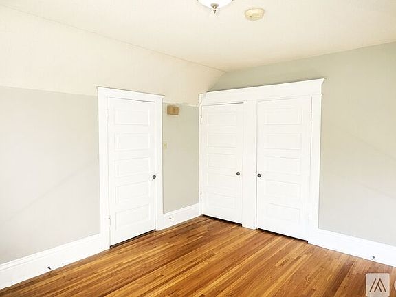 3rd image of 1190 Lincoln Ave